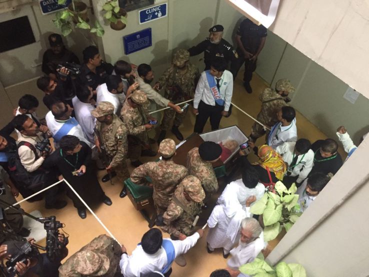 Letzter Abschied im MALC am Morgen der Beisetzung