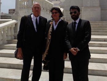 Verbunden in Trauer und Zuversicht zugleich